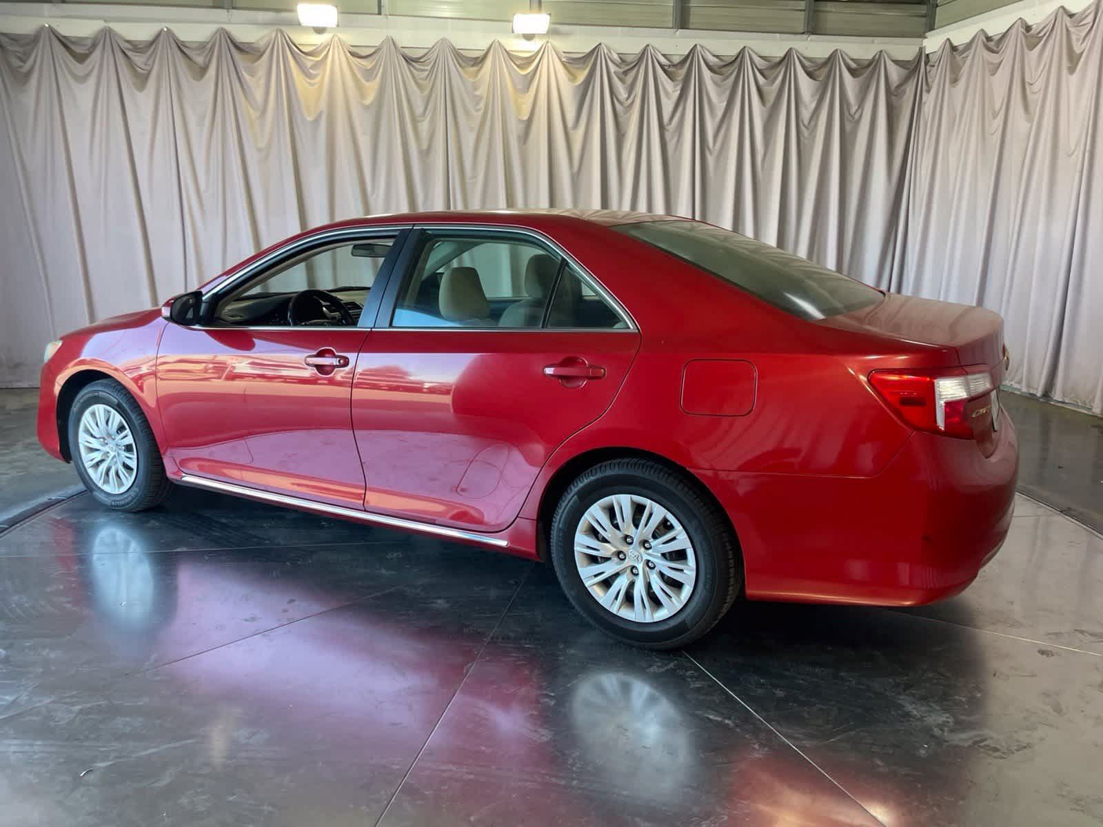 Used 2012 Toyota Camry LE FWD image 8