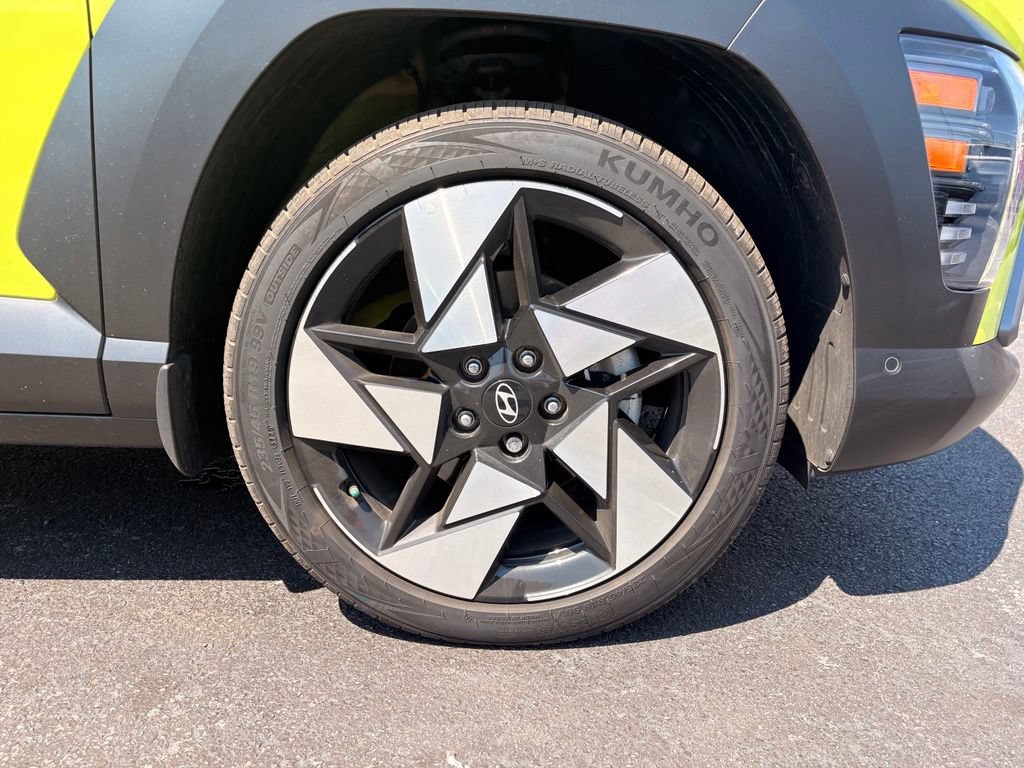 Used 2025 Hyundai Kona Limited AWD/4WD image 31
