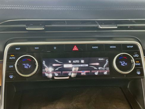 Used 2022 Genesis GV80 2.5T w/ Prestige Package 04 AWD/4WD image 24