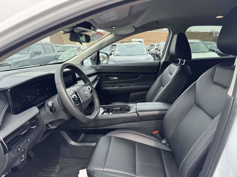 Certified 2025 Nissan Murano SV AWD/4WD image 13