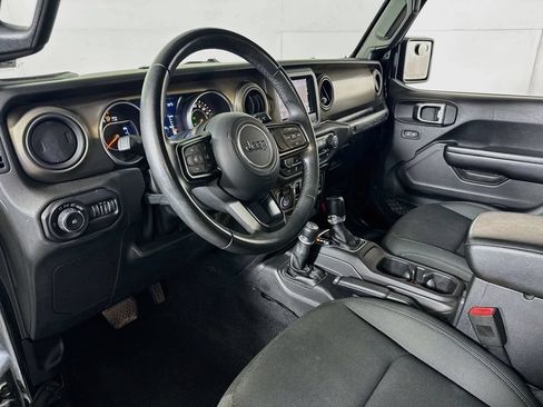 Used 2018 Jeep Wrangler Unlimited Sport S AWD/4WD image 9