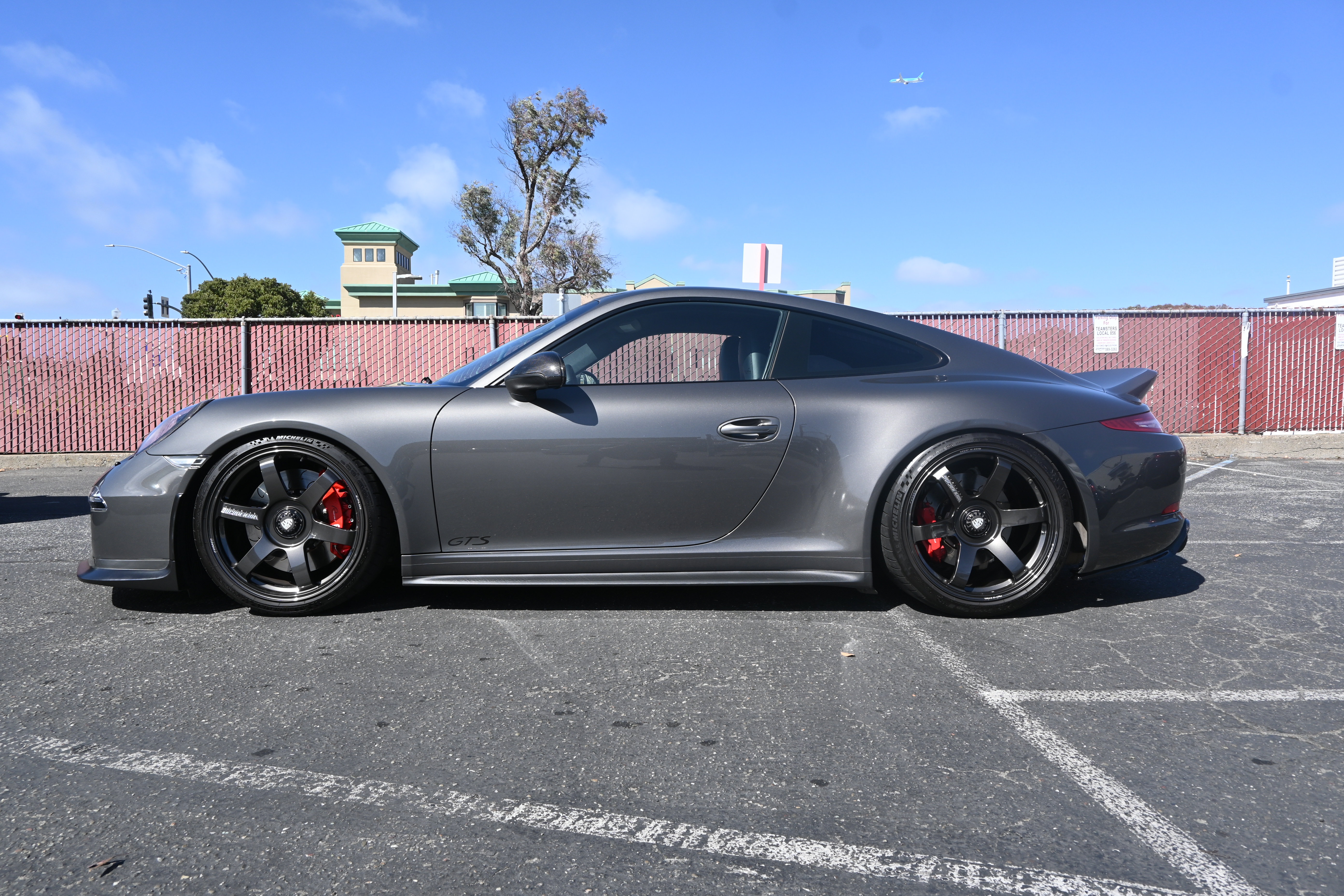 Used 2016 Porsche 911 Carrera GTS RWD image 8