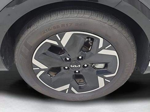 Used 2023 Kia Niro Wind w/ Wind Preserve Package FWD image 44