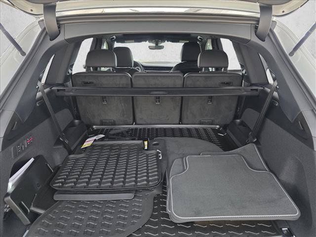 New 2026 Audi Q7 3.0T Premium Plus AWD/4WD image 27