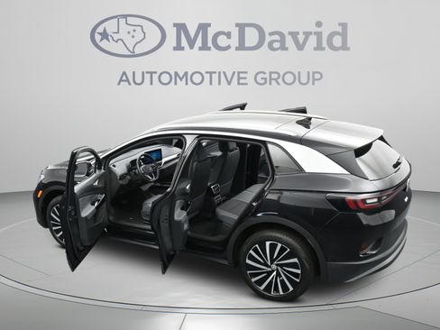 Used 2023 Volkswagen ID.4 Pro S Plus AWD/4WD image 44