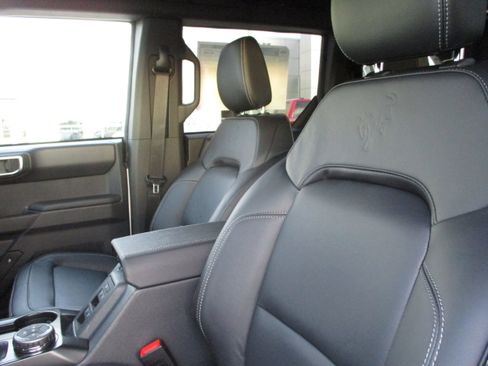 New 2025 Ford Bronco Outer Banks AWD/4WD image 39