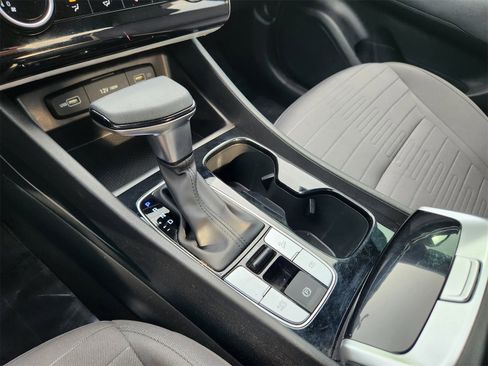 Used 2024 Hyundai Santa Cruz SE image 28