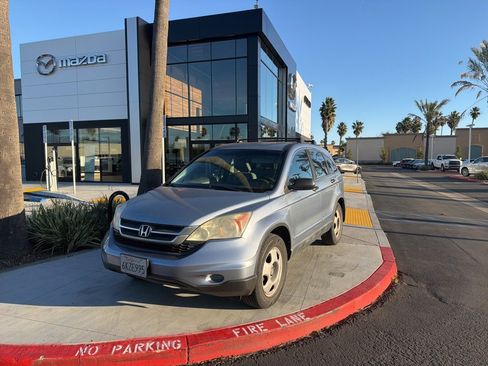 Used 2010 Honda CR-V LX image 2