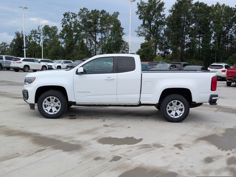 Used 2022 Chevrolet Colorado LT w/ Fleet Safety Package RWD image 2
