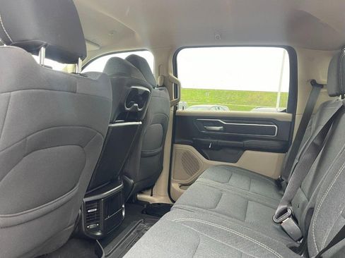 Used 2020 RAM 1500 Big Horn AWD/4WD image 11