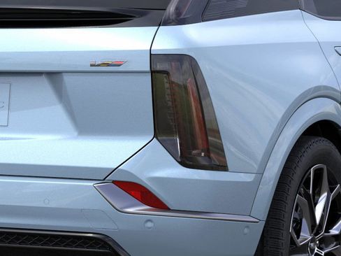 New 2026 Cadillac Optiq V image 11