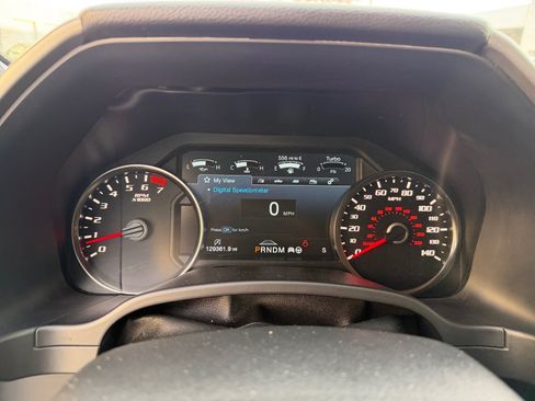 Used 2020 Ford F150 Raptor w/ Equipment Group 802A Luxury AWD/4WD image 19