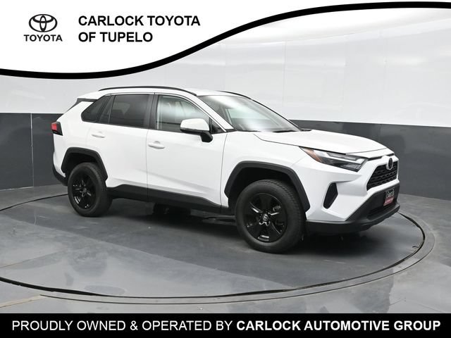Used 2024 Toyota RAV4 XLE FWD image 6