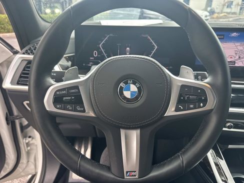 Used 2023 BMW X7 xDrive40i w/ M Sport Package AWD/4WD image 30