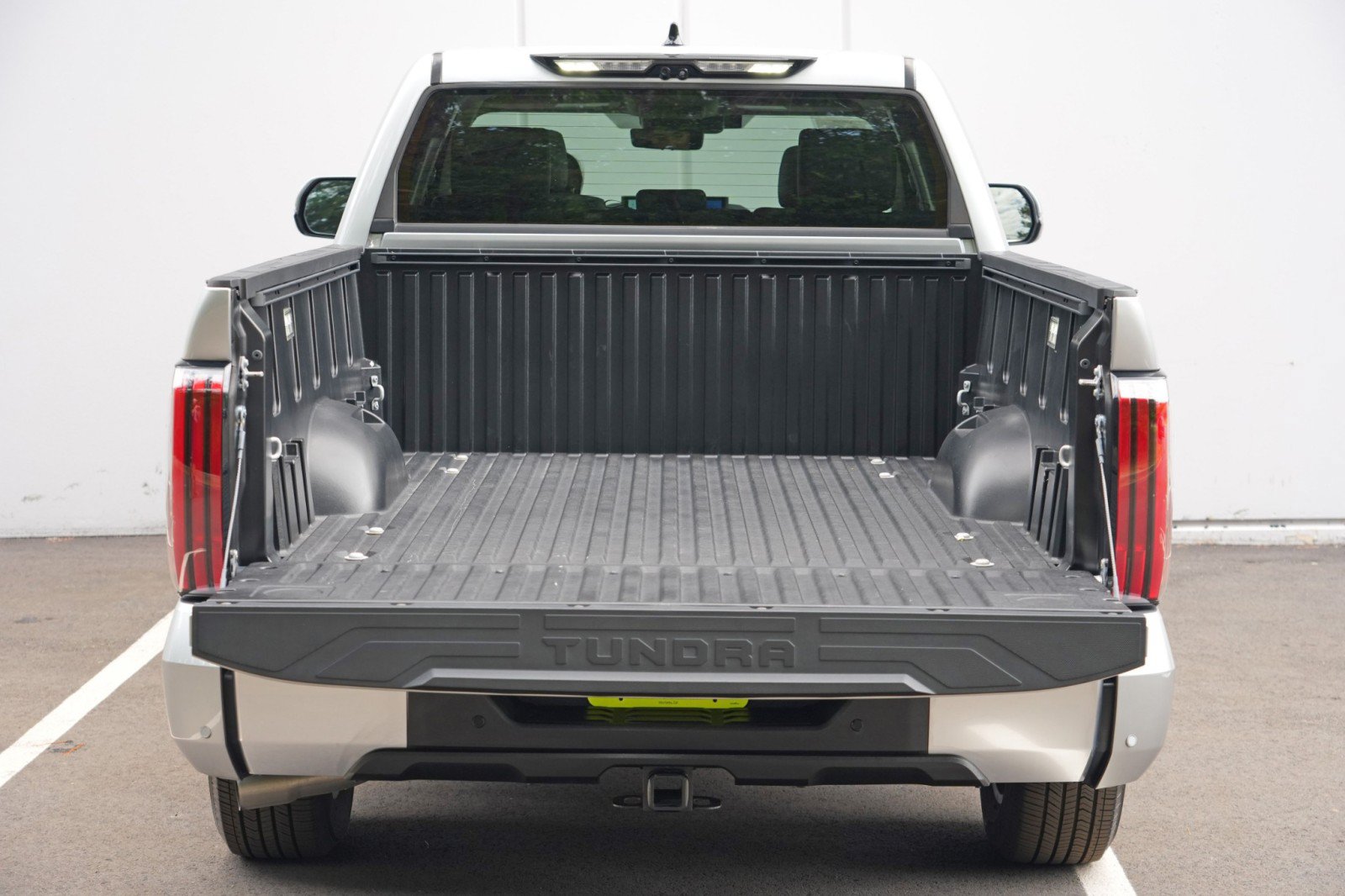 Used 2022 Toyota Tundra Limited AWD/4WD image 10
