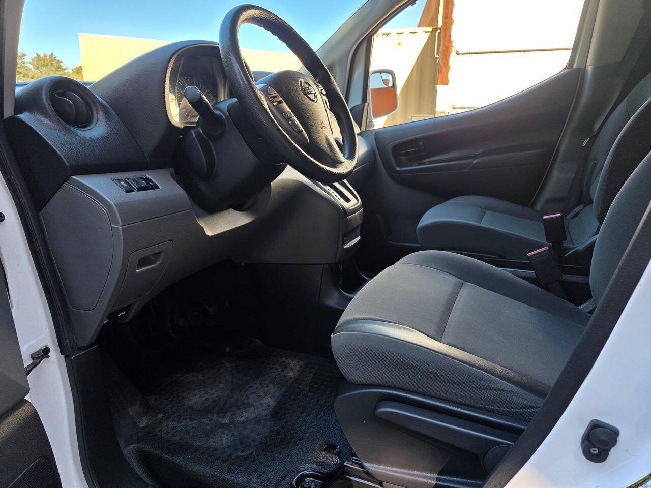 Used 2021 Nissan NV200 FWD image 11
