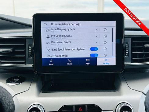 Used 2024 Ford Explorer XLT w/ Equipment Group 202A AWD/4WD image 6