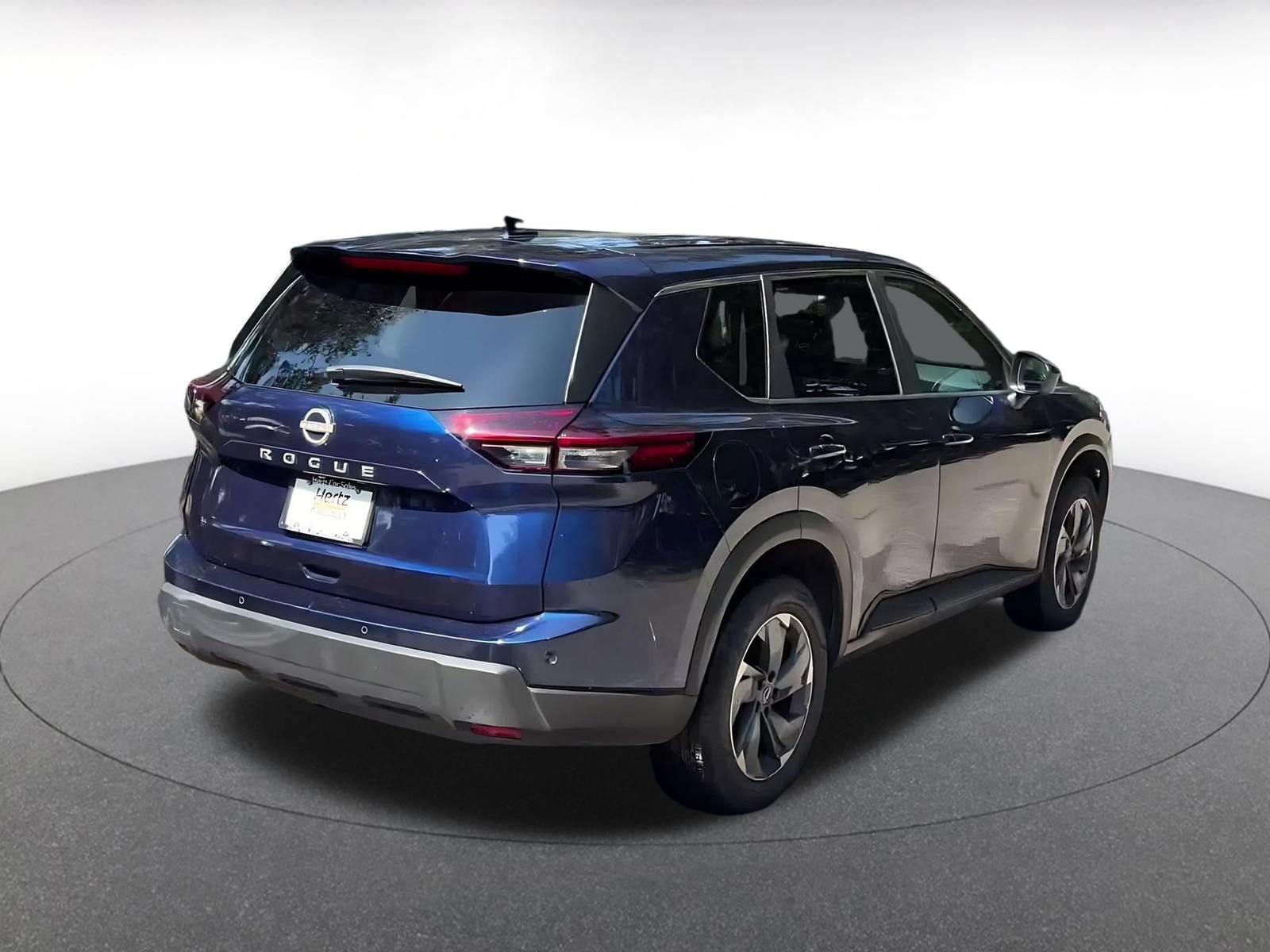 Used 2025 Nissan Rogue SV FWD image 14