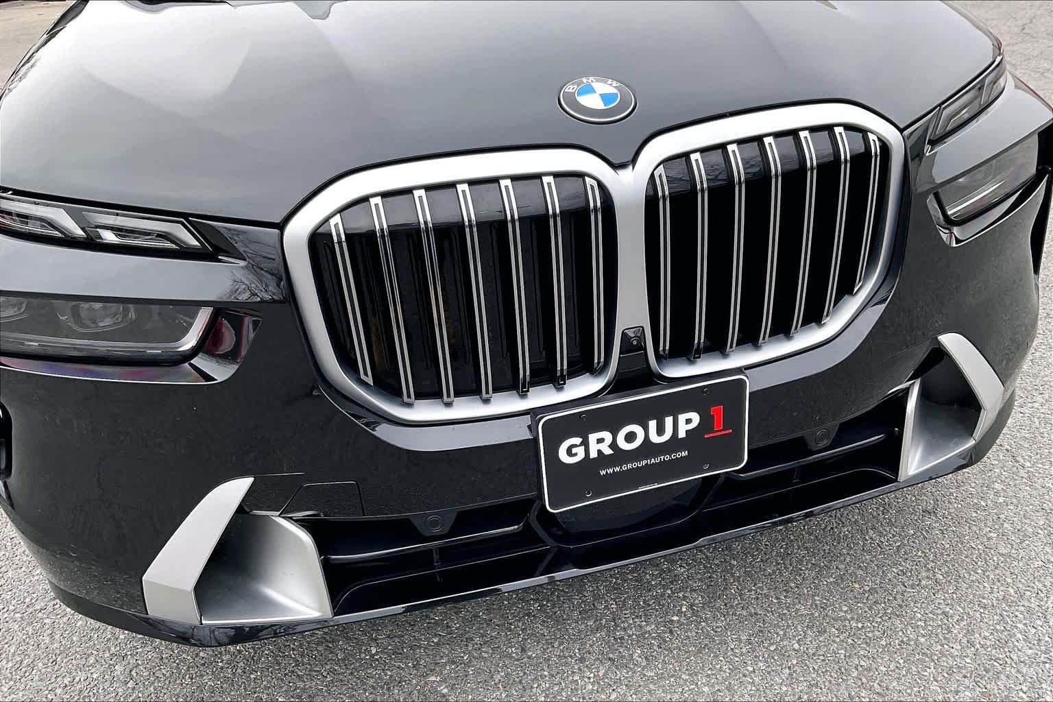 Used 2025 BMW X7 xDrive40i w/ Premium Package AWD/4WD image 31