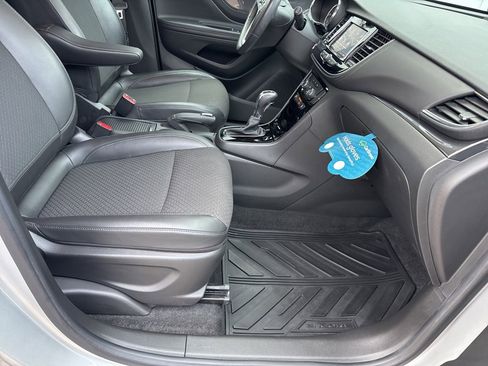 Certified 2022 Buick Encore Preferred w/ Safety Package image 40