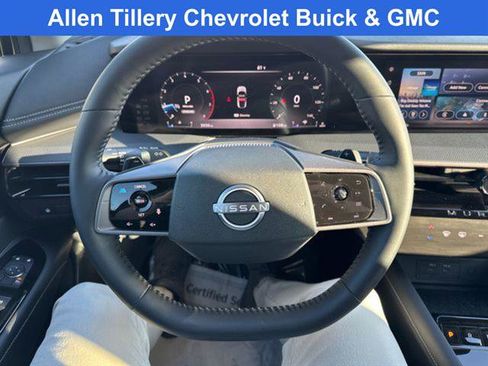 Used 2025 Nissan Murano SV image 18