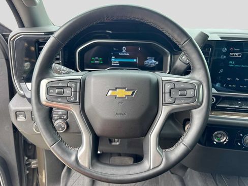 Used 2023 Chevrolet Silverado 1500 LT AWD/4WD image 21