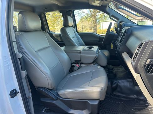 Used 2017 Ford F150 XL w/ Equipment Group 101A Mid image 10