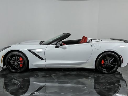 Used 2014 Chevrolet Corvette Stingray Convertible w/ 3LT Preferred Equipment Group RWD image 6