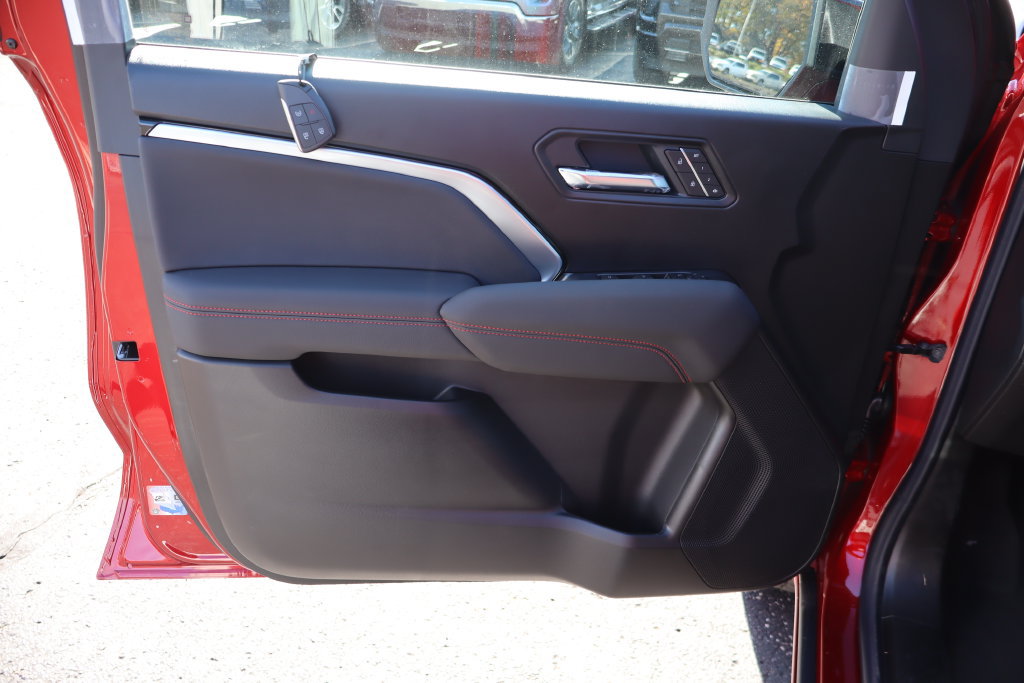 New 2026 Chevrolet Colorado Z71 w/ Z71 Convenience Package 2 AWD/4WD image 4