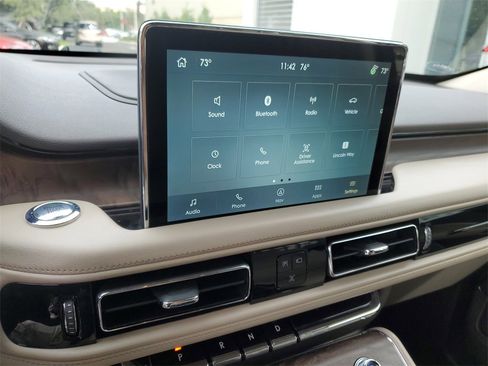 Certified 2022 Lincoln Aviator Reserve w/ Equipment Group 201A image 23