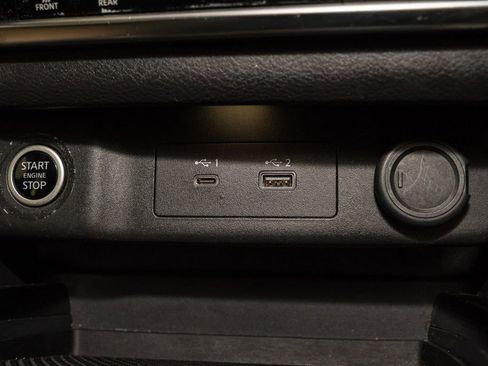 Used 2022 Nissan Rogue SV image 14