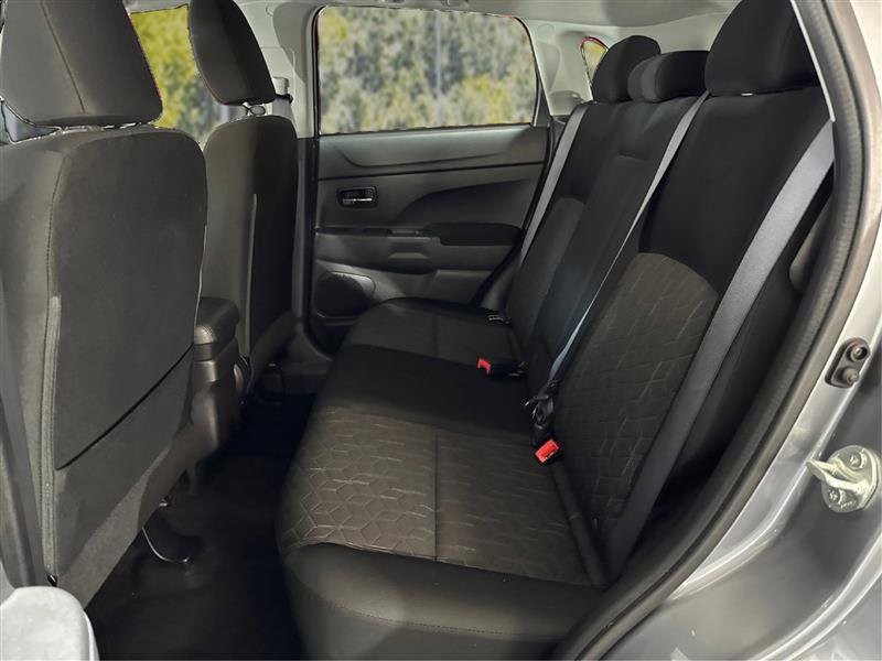 Used 2025 Mitsubishi Outlander Sport ES AWD/4WD image 10