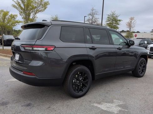 New 2026 Jeep Grand Cherokee L 2WD image 4