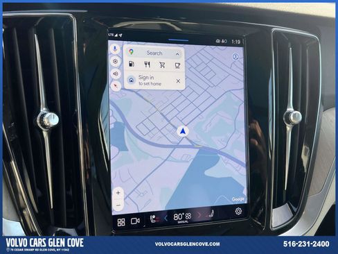 Used 2023 Volvo V60 B5 Cross Country Plus w/ Climate Package image 30