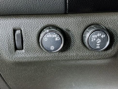 Used 2021 Chevrolet Colorado ZR2 AWD/4WD image 13