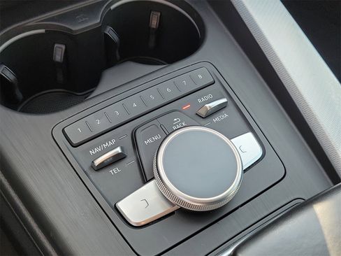 Used 2017 Audi A4 2.0T Premium Plus w/ Premium Plus Package image 24