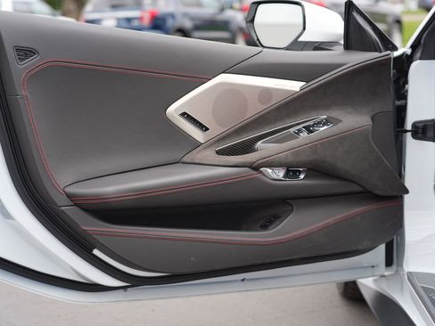 Used 2023 Chevrolet Corvette Stingray Premium Cpe w/ Z51 Performance Package RWD image 18