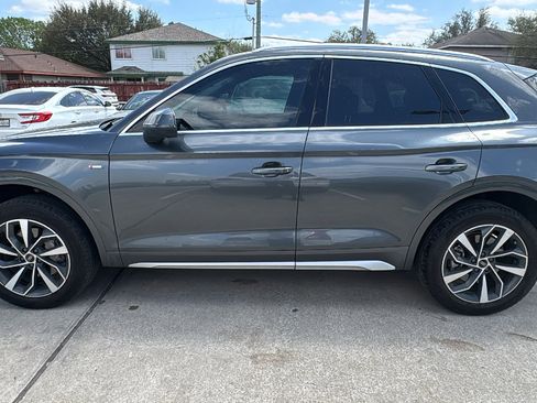Used 2024 Audi Q5 2.0T Prestige w/ Prestige Package image 4