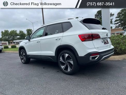 Used 2023 Volkswagen Taos SE AWD/4WD image 6