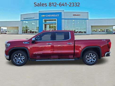 Used 2023 GMC Sierra 1500 SLT w/ SLT Premium Plus Package AWD/4WD image 4