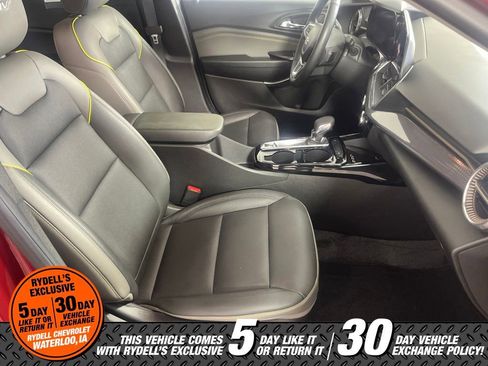 Used 2024 Chevrolet Trax ACTIV w/ Sunroof Package FWD image 19