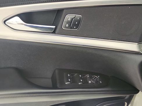 Used 2020 Lincoln Nautilus FWD w/ Equipment Group 101A image 18