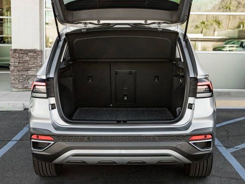 Used 2025 Volkswagen Taos SEL w/ Black Wheel Plus Package image 21