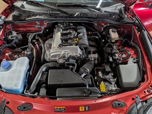Used 2025 MAZDA MX-5 Miata Grand Touring w/ Appearance Package RWD image 5