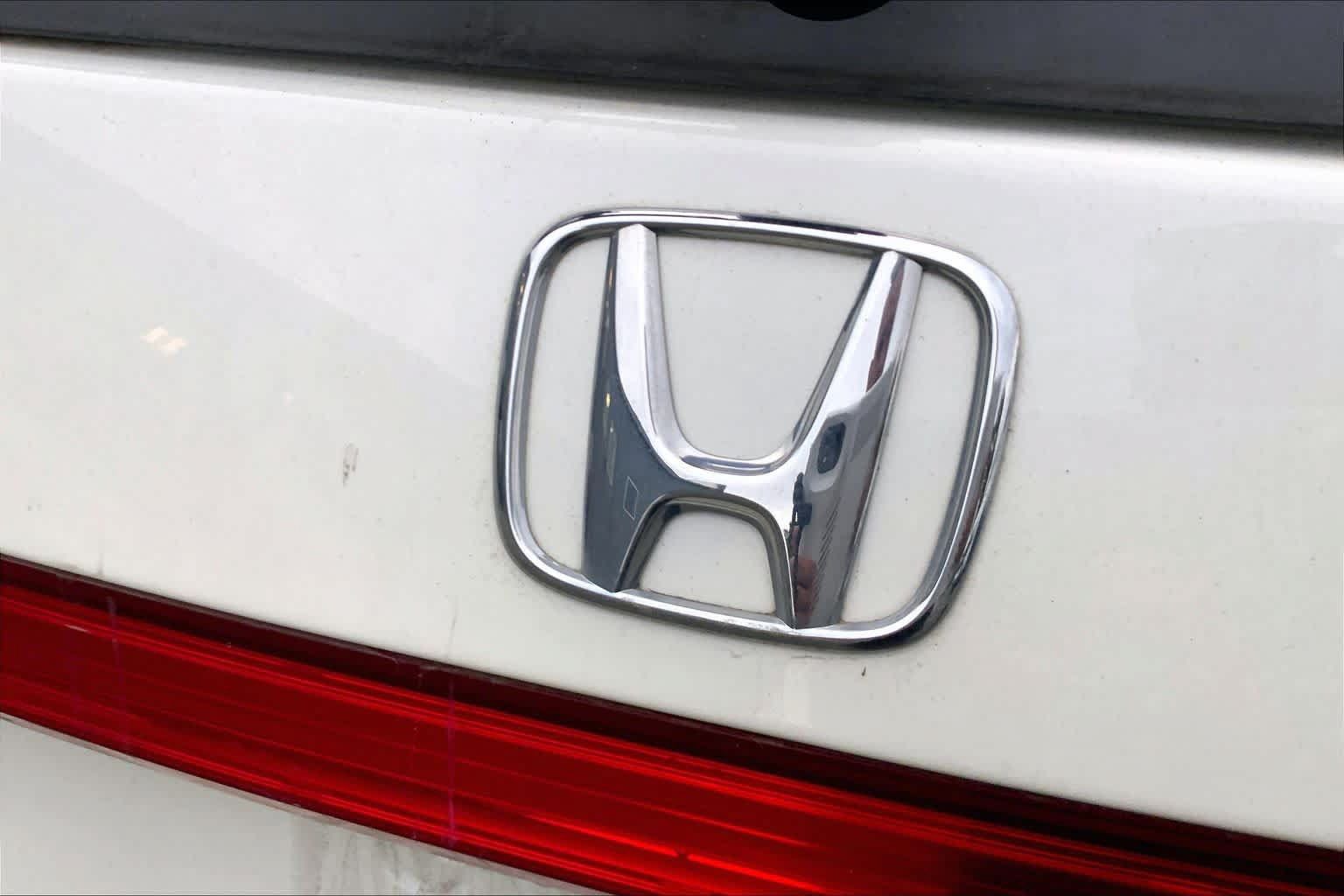 Used 2016 Honda Odyssey Touring image 10
