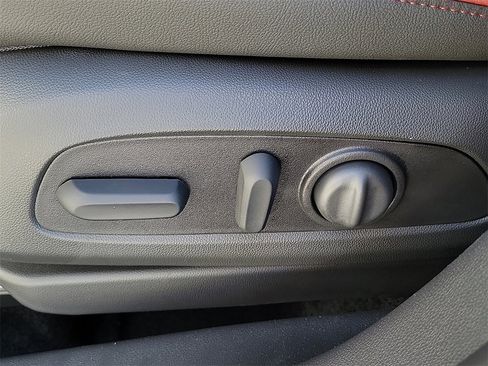 New 2026 Chevrolet TrailBlazer RS w/ Convenience Package image 13