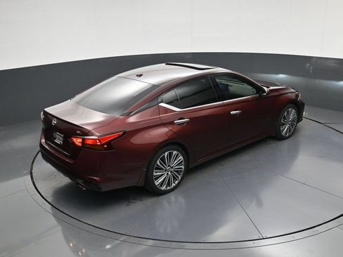 Used 2024 Nissan Altima 2.5 SL FWD image 33
