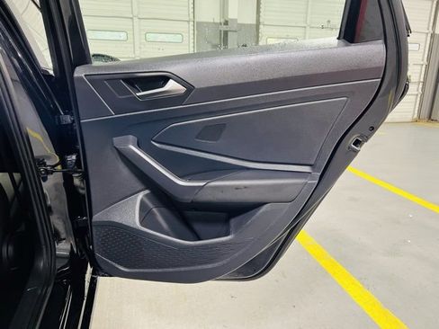 Used 2024 Volkswagen Jetta S image 28