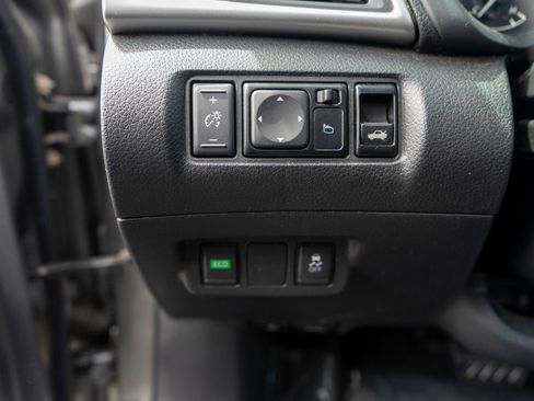 Used 2019 Nissan Sentra SV w/ All Weather Package FWD image 15