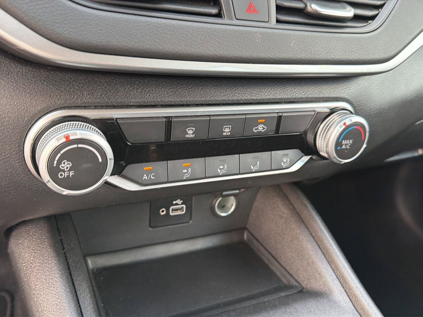 Used 2024 Nissan Altima 2.5 S FWD image 26